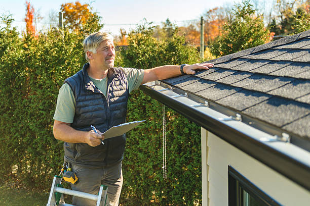 Professional Metal Roofing technician working in Evadale, TX